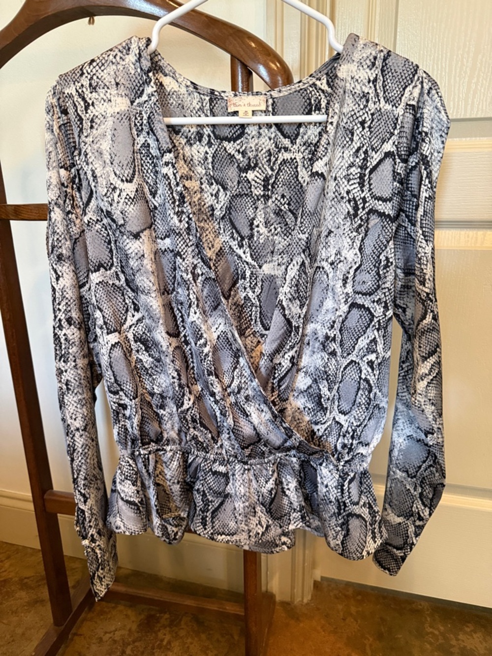 Snake Print Wrap Blouse - Gray/Black